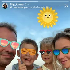 Filip s Nelou a deťmi na dovolenke