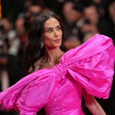 Demi Moore žiari na festivale v Cannes.