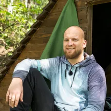 Duel pomocníkov, Farmu neopustil nikto, Matúš novým farmárom týždňa
