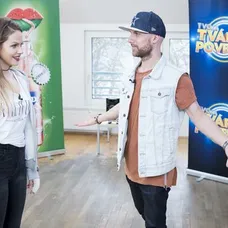 Lina Mayer počas skúšky s Miňom Kerešom