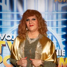 Juraj Loj ako Alla Pugacheva