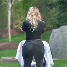 Khloe Kardashian krátko po pôrode: Akoby sa jej brucho presunulo do zadku