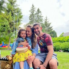 Razija s manželom Jokim a dcérkou Eminou
