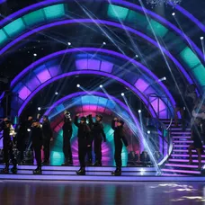Fantastické úvodné číslo v podaní tanečníkov z Let's Dance