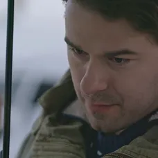 Roman si založil novú rodinu a Nikol nikdy nevyhľadal.