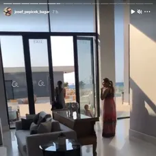 Monika na dovolenke s rodinou