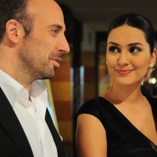 Bergüzar Korel v seriáli Tisíc a jedna noc