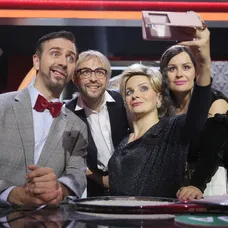 Zostava tanečnej šou Zedz kredenc
