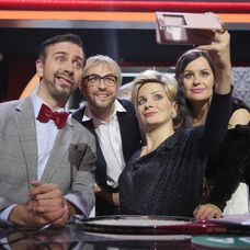Zostava tanečnej šou Zedz kredenc