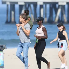 Jodie Turner-Smith a Joshua Jackson sa rozvádzajú