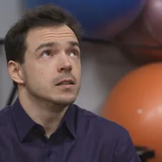 Eda na večer s Lenkou pripravuje Peťuška.