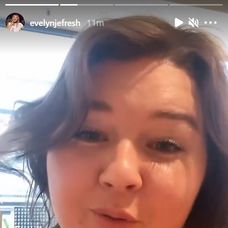 Evelyn ako brunetka