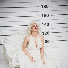 Karin Haydu ako Marylin Monroe