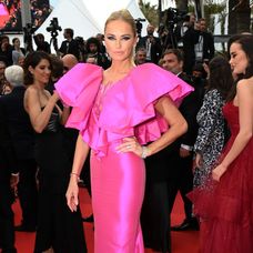 Prehliadka rób Adriany Sklenaříkovej na festivale v Cannes.