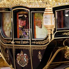 Kráľ Karol III. prejavom prvýkrát otvoril zasadnutie parlamentu