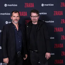Premiéra seriálu Zrada