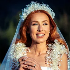 Lenka Vacvalová sa vydala. 