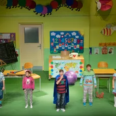 Dáš to! (zľava P. Plevčík, J. Lieskovská, M. Ochránek, V. Plevčík, A. Somorovská)