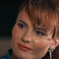 Jan povedal Mary, že v štyroch rokoch prišiel o maminu