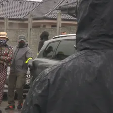 Zuzana Plačková po zadržaní NAKA v rozostavanom dome v Miloslavove.