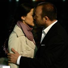 Bergüzar Korel v seriáli Tisíc a jedna noc