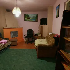Domček je aj napriek snahe rodiny v dezolátnom stave