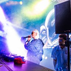 Misha spojila sily s RudeBoys Radio a Glebom; prinášajú ikonický hit v novom šate 