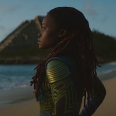 Záber z filmu Čierny panter: Navždy Wakanda