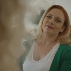 Beáta s Naďou a Kvetkou vyberá svadobné šaty