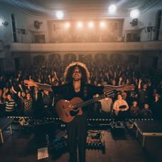 Gitarový virtuóz Dávid Bílek vyráža na turné po celom Slovensku