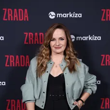 Premiéra seriálu Zrada