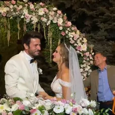 Ahmet Tansu Taşanlar a Oya Unustası