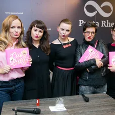 Petra Polnišová a Zuzana Šebová ako Cuky a Luky a 3 Dzivé