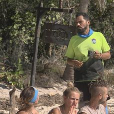 Medzi Lovcami stúpa napätie. Viacerí členovia strácajú trpezlivosť s Jackom.