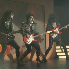 Kiss v Uragáne