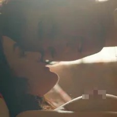 Lucy Hale v novom filme Dude