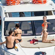 Selena Gomez na jachte v Sydney