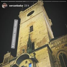 Víťazné gesto Petra Sagana po zisku siedmeho zeleného dresu na TdF.