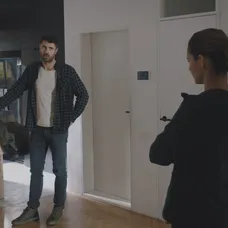 Laura sa po rokoch rozišla s priateľom Tomášom.