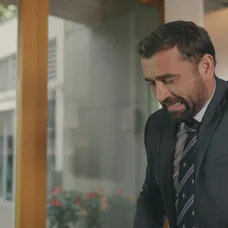 Eva a Jakub spolu po rokoch prehovoria a zistia, že sa nič nezmenilo.