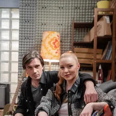 Daniel Žulčák a Barbora Švidraňová ako Dávid a Miša.