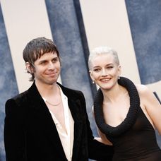 Julia Garner a Mark Foster patrili medzi najromantickejšie páry Hollywoodu.