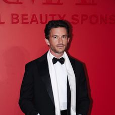 Jonathan Bailey