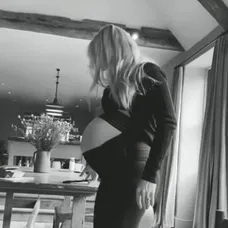 Zábery z videa Ellie Goulding