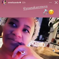 Emeli Sandé a jej snubný prsteň