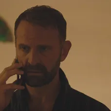 Andrej zistí od neznámeho muža o Laure zásadnú informáciu.