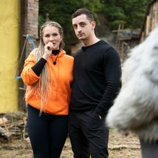 Deň 66, farmári sa konečne dočkali návštev