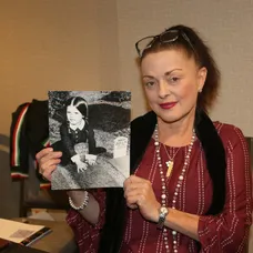 Lisa Loring