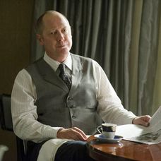 Herec James Spader v seriáli Čierny zoznam ako Raymond 