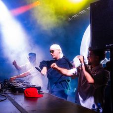 Misha spojila sily s RudeBoys Radio a Glebom; prinášajú ikonický hit v novom šate 